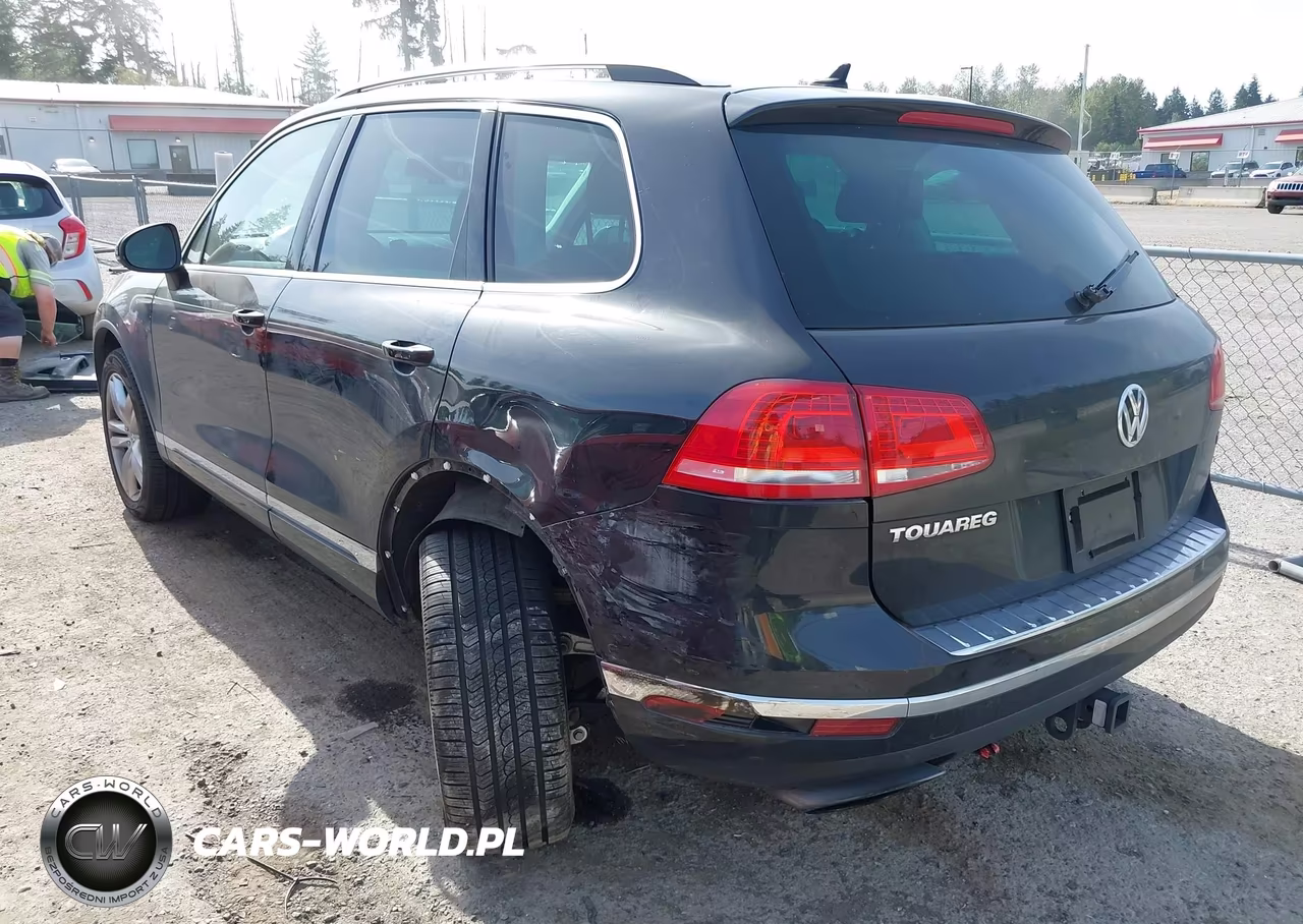 2016 Volkswagen Touareg Vr6 Sport VIN:WVGEF9BP5GD006006 - 3