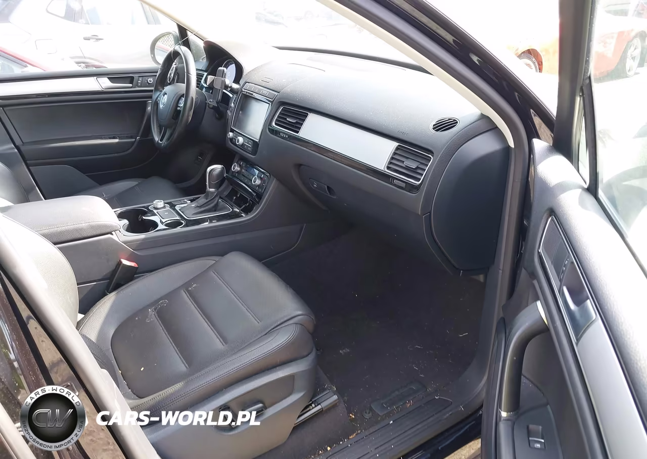 2016 Volkswagen Touareg Vr6 Sport VIN:WVGEF9BP5GD006006 - 5