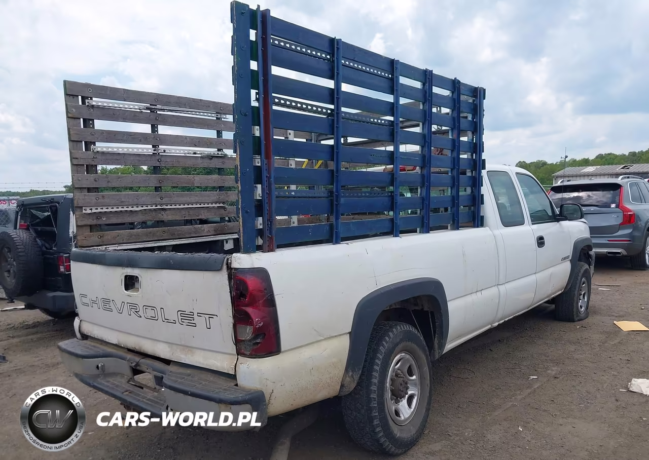 2007 Chevrolet Silverado 2500Hd Classic Work Truck VIN:1GCHC29U07E118526 - 4