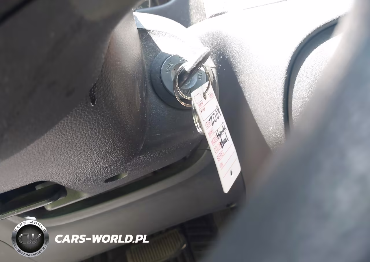 2009 Hyundai Accent Gs VIN:KMHCM36C19U114000 - 11