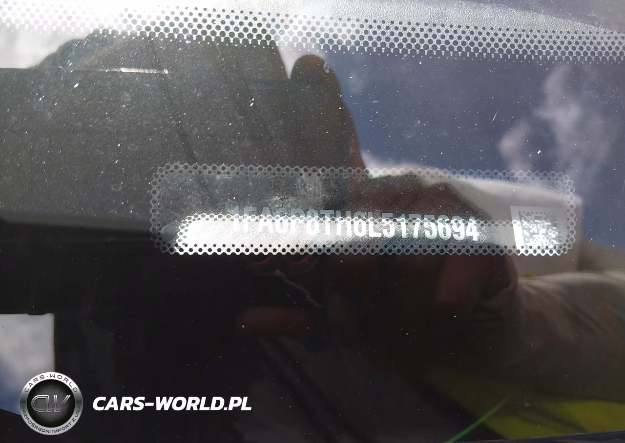 2020 Ford Mustang Ecoboost Fastback VIN:1FA6P8TH6L5175694 - 18