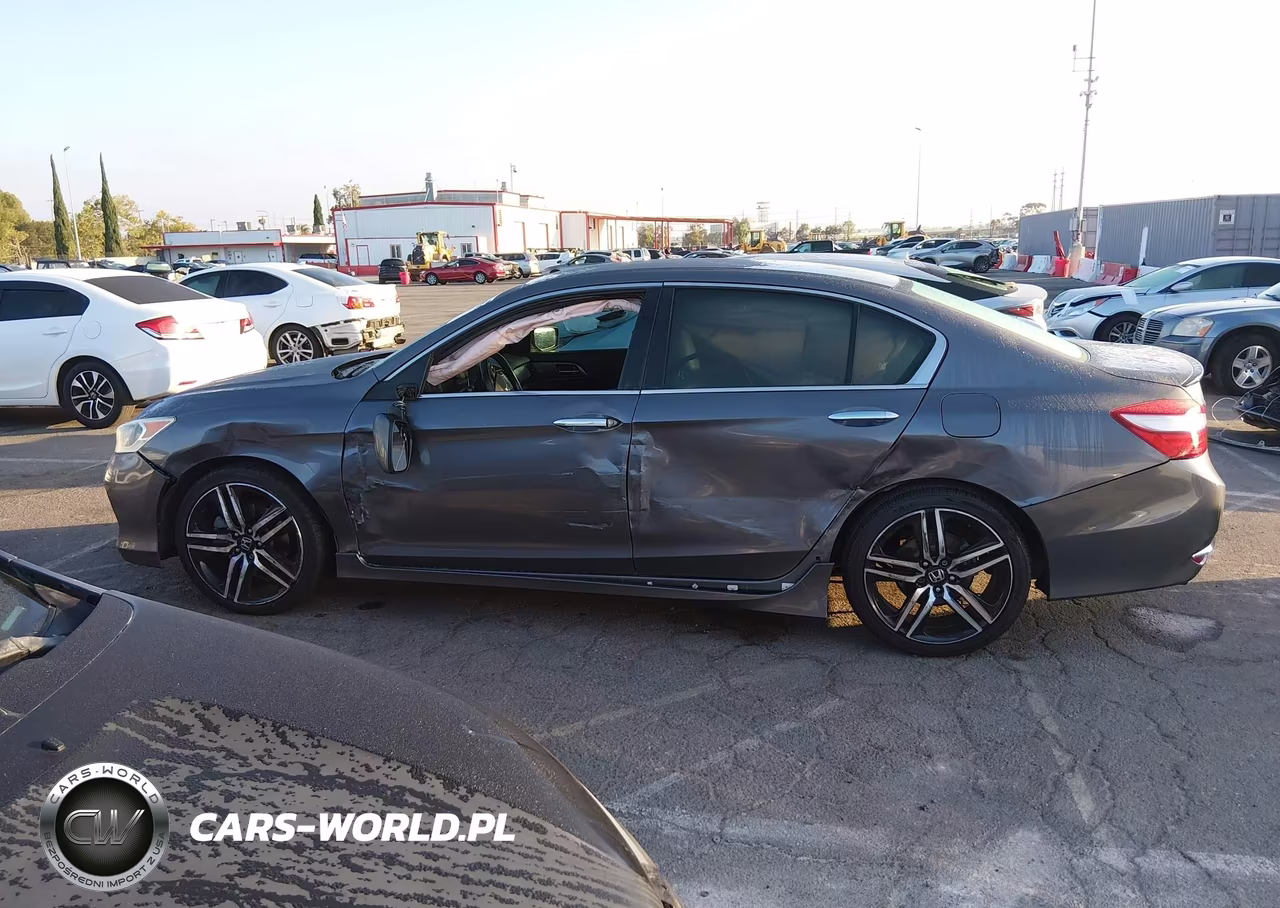 2016 Honda Accord Sport VIN:1HGCR2F51GA141294 - 14