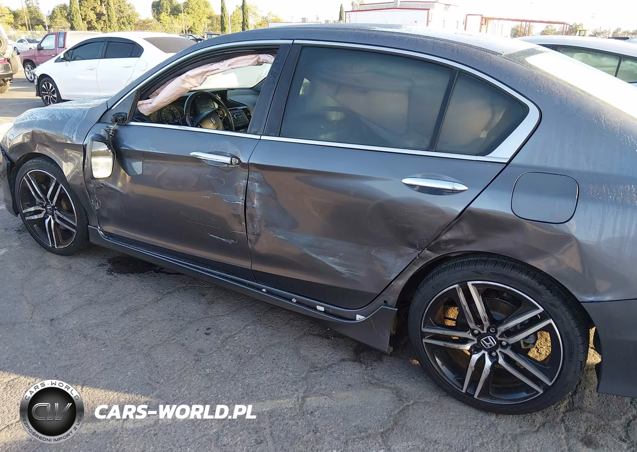 2016 Honda Accord Sport VIN:1HGCR2F51GA141294 - 17