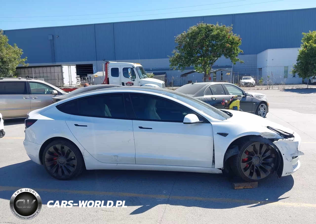 2022 Tesla Model 3 Performance Dual Motor All-Wheel Drive VIN:5YJ3E1EC3NF344146 - 13