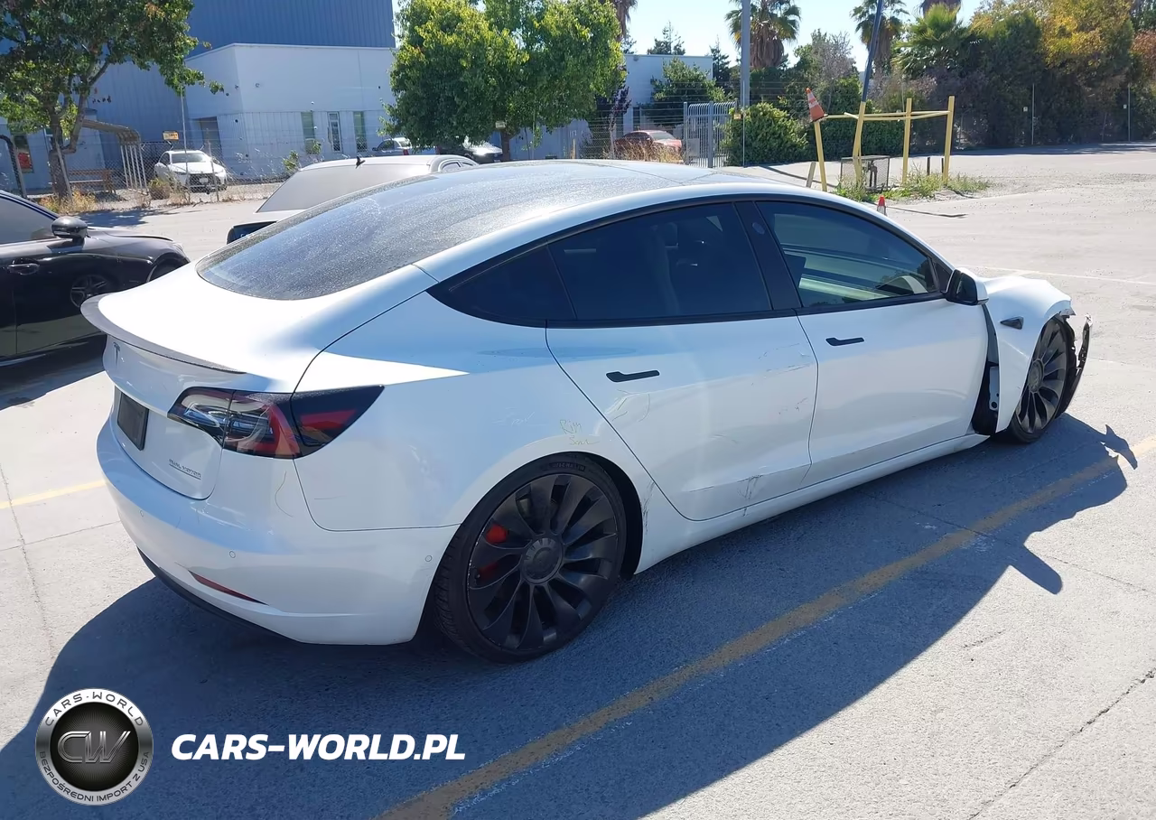 2022 Tesla Model 3 Performance Dual Motor All-Wheel Drive VIN:5YJ3E1EC3NF344146 - 4