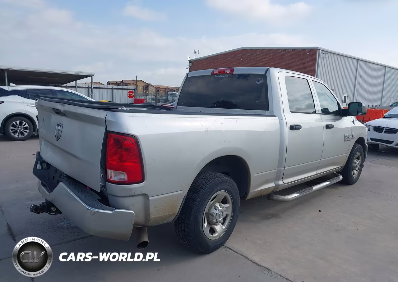2013 Ram 2500 Tradesman VIN:3C6UR4CLXDG613661 - 4