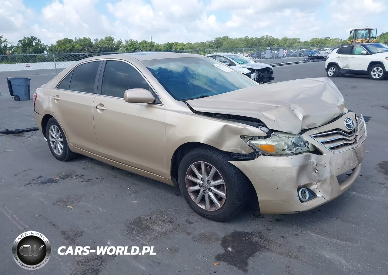 2010 Toyota Camry Xle – zdjęcie 1 z 16