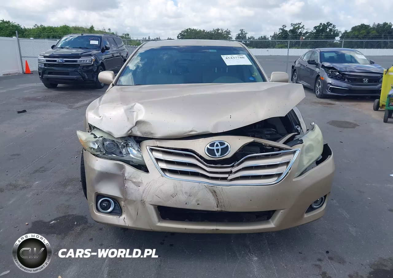 2010 Toyota Camry Xle VIN:4T1BF3EK9AU032213 - 12