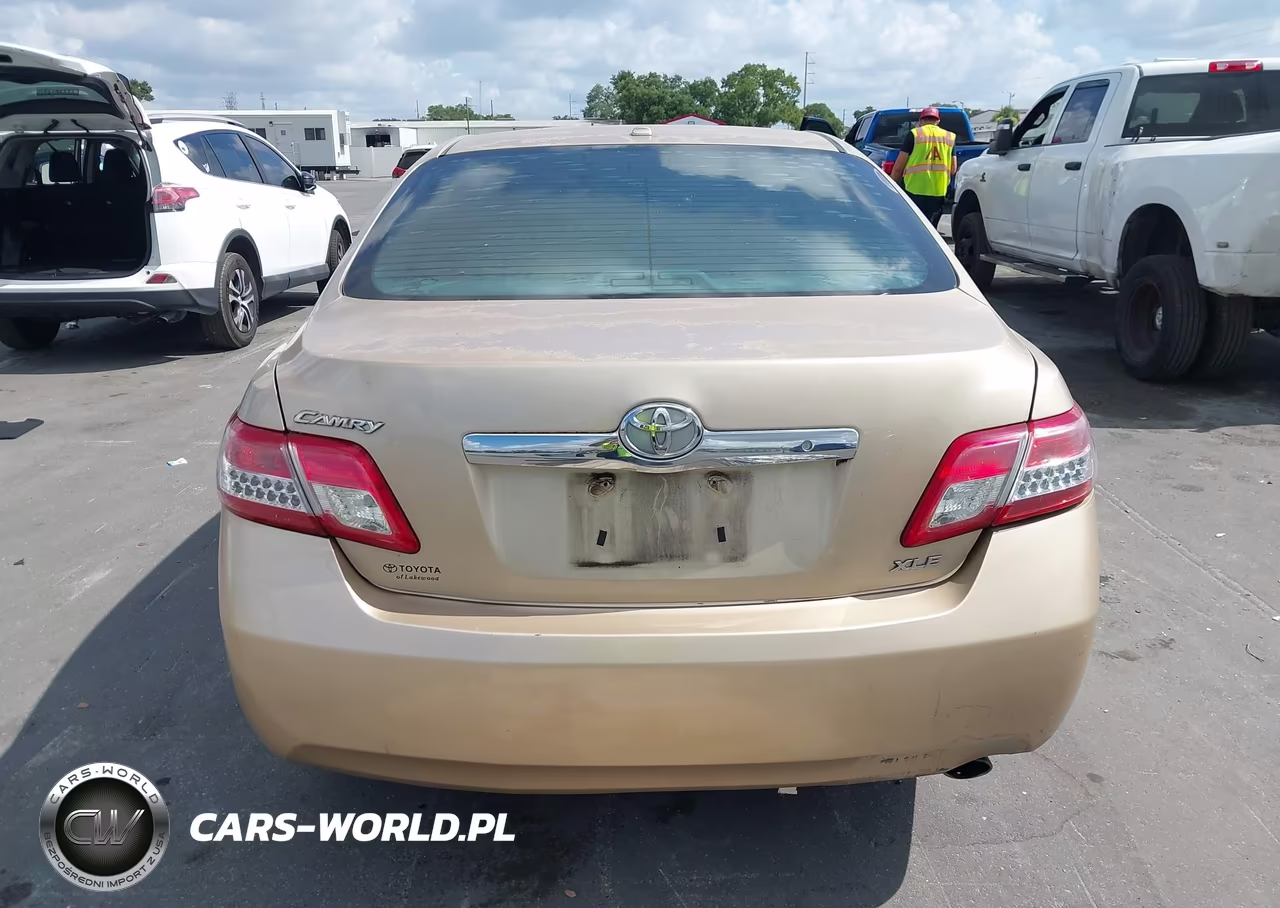 2010 Toyota Camry Xle VIN:4T1BF3EK9AU032213 - 16