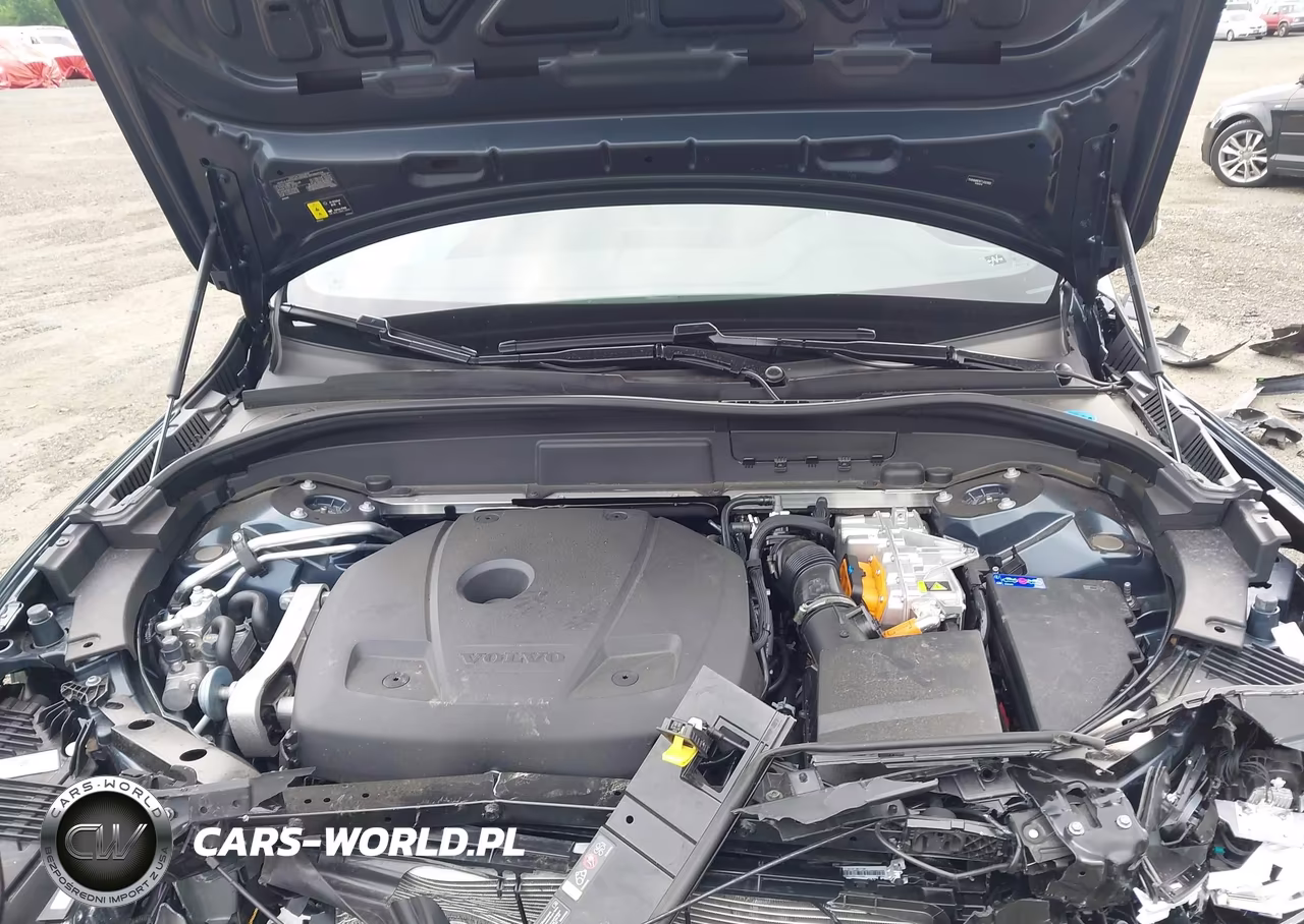 2026 Volvo Xc60 Plug-In Hybrid Plus, T8 Awd Electric-Gasoline, Dark VIN:YV4H60RC9T1432953 - 10