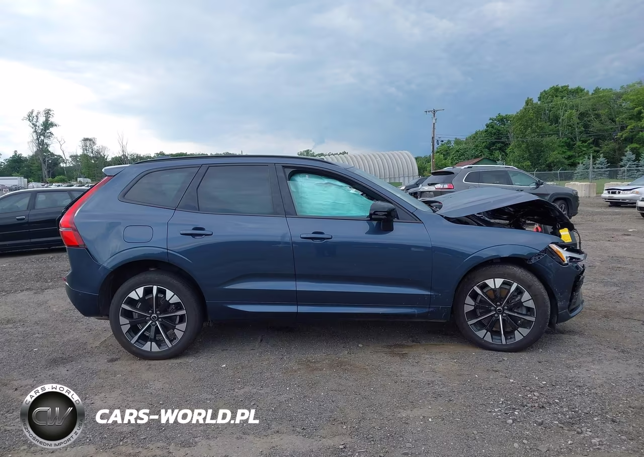 2026 Volvo Xc60 Plug-In Hybrid Plus, T8 Awd Electric-Gasoline, Dark VIN:YV4H60RC9T1432953 - 14