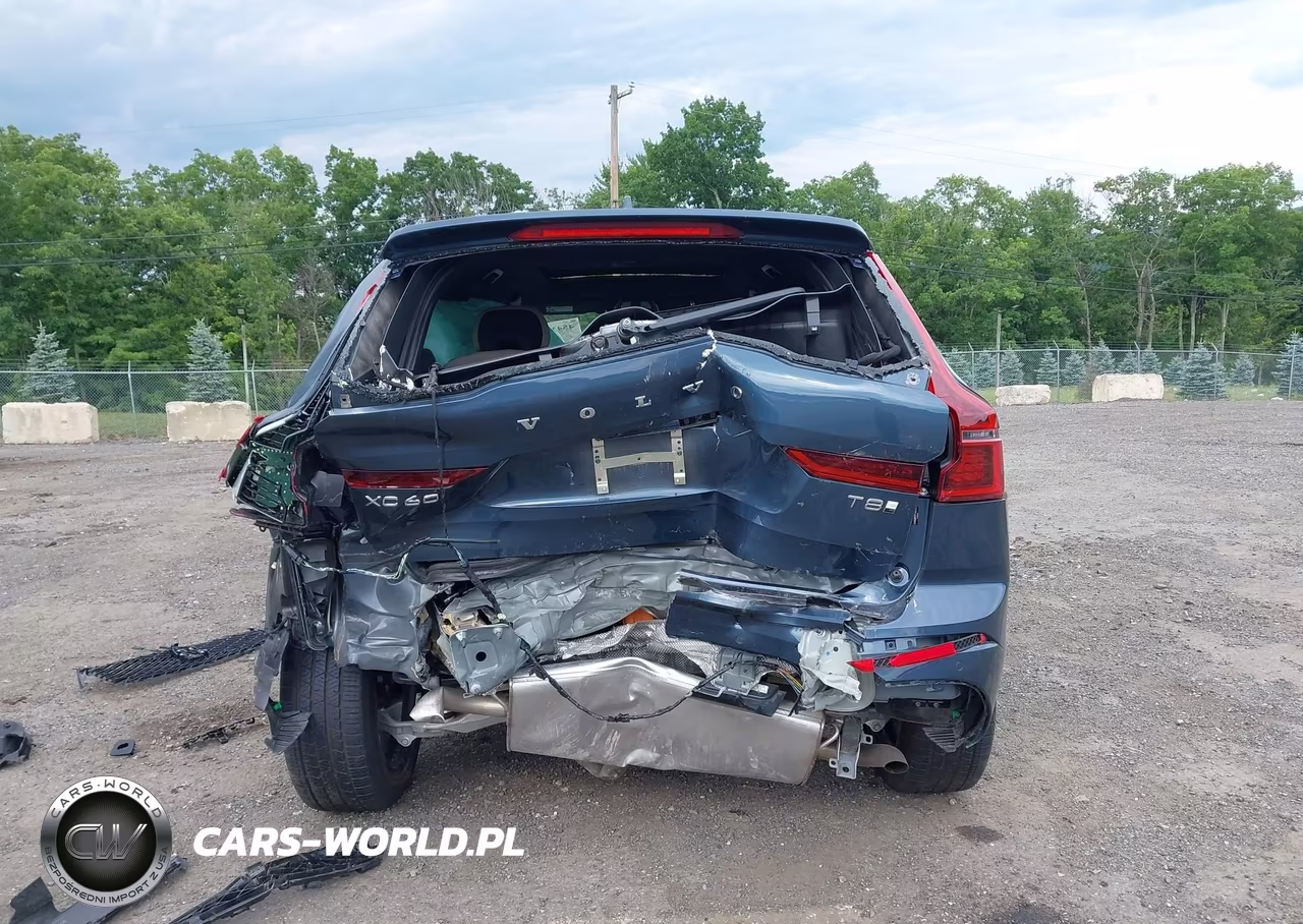 2026 Volvo Xc60 Plug-In Hybrid Plus, T8 Awd Electric-Gasoline, Dark VIN:YV4H60RC9T1432953 - 17
