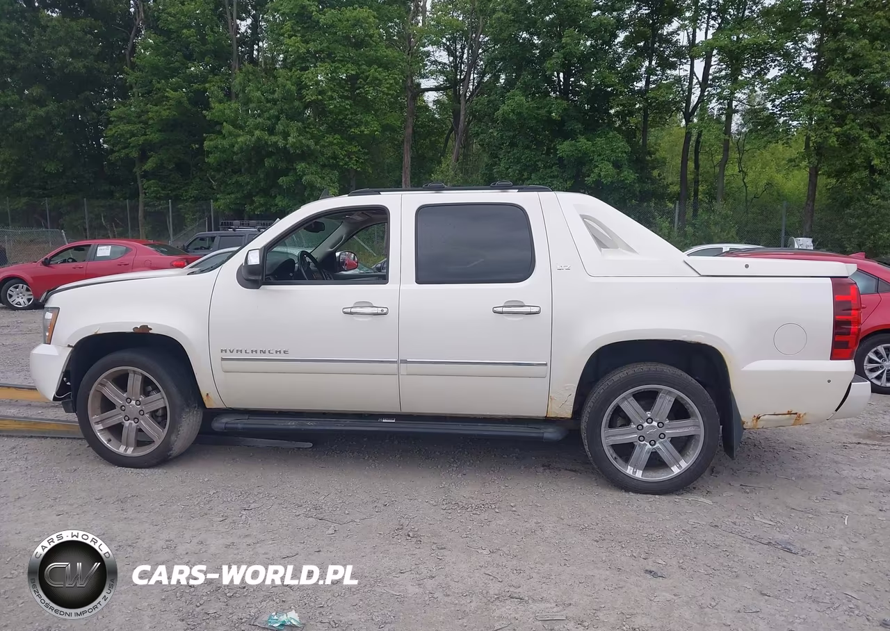 2012 Chevrolet Avalanche Ltz VIN:3GNTKGE76CG274378 - 14