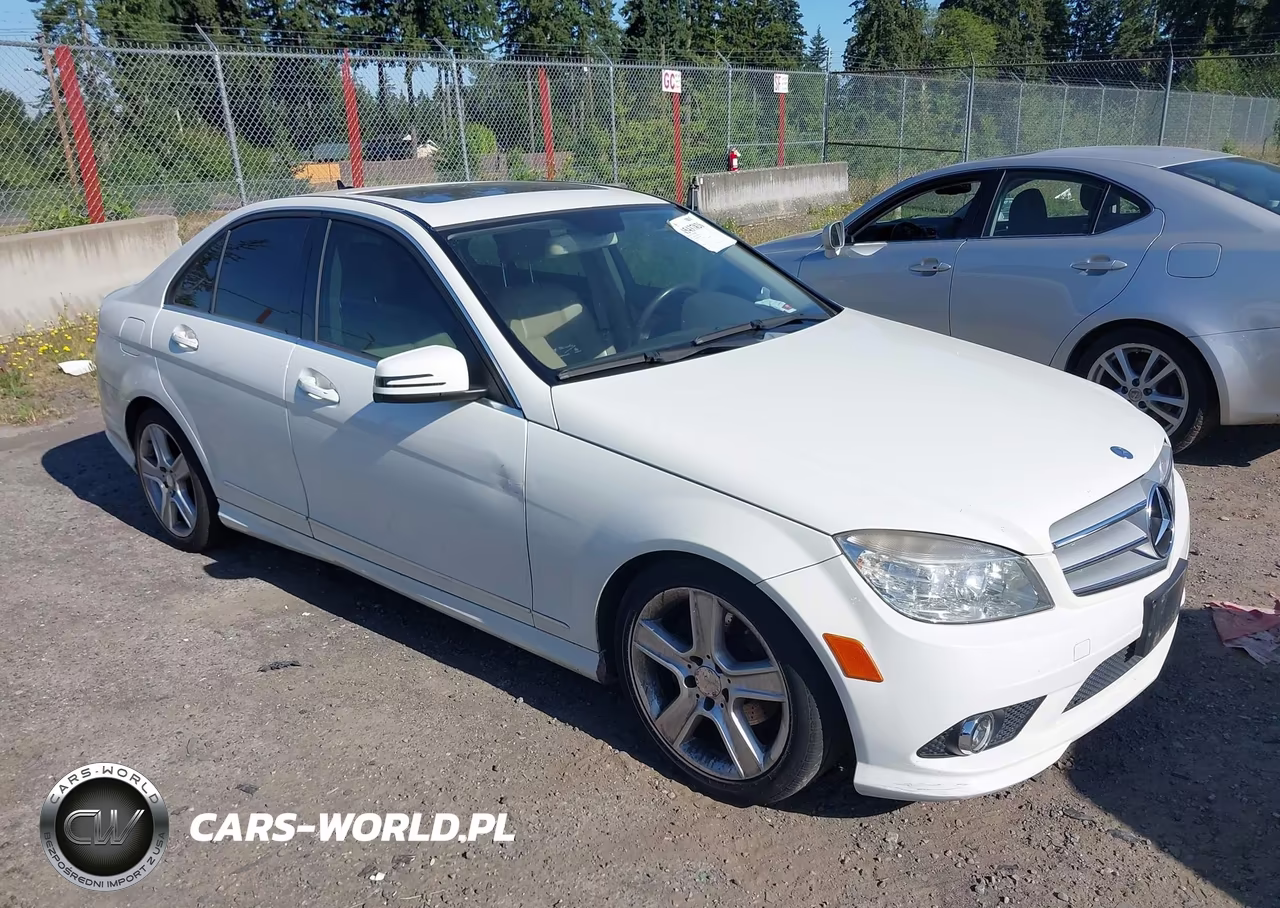 2010 Mercedes-Benz C 300 Luxury 4Matic-Sport 4Matic – zdjęcie 1 z 11