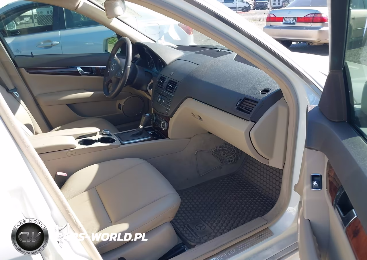 2010 Mercedes-Benz C 300 Luxury 4Matic-Sport 4Matic VIN:WDDGF8BBXAA908399 - 5