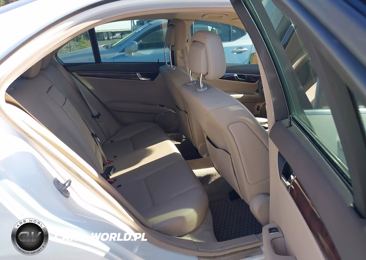 2010 Mercedes-Benz C 300 Luxury 4Matic-Sport 4Matic VIN:WDDGF8BBXAA908399 - 8