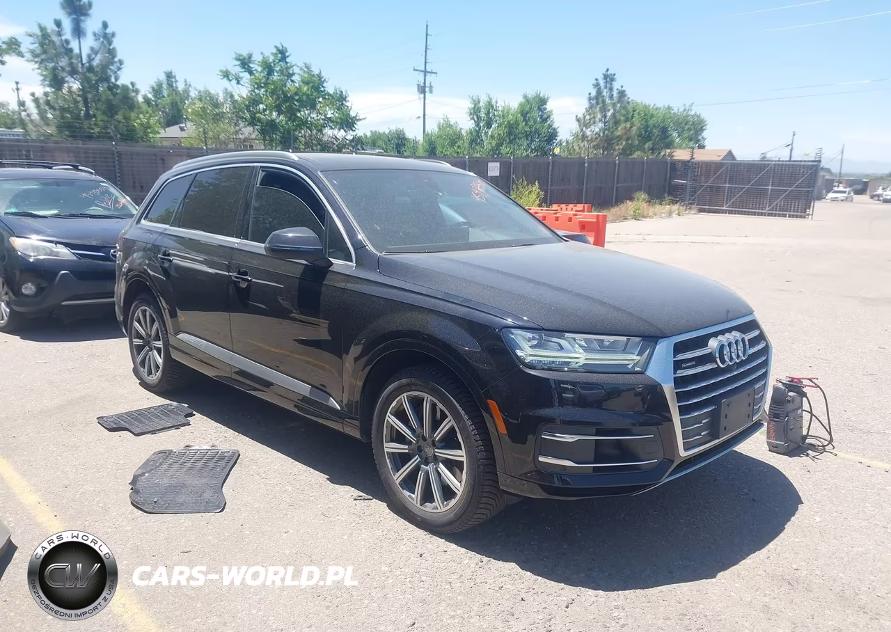 2017 Audi Q7 3.0T Premium VIN:WA1LAAF78HD022444 - 13