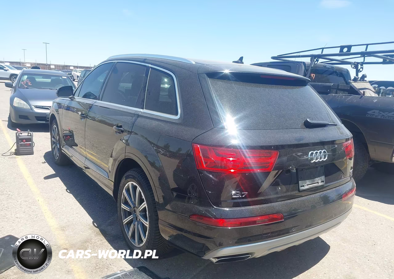 2017 Audi Q7 3.0T Premium VIN:WA1LAAF78HD022444 - 14