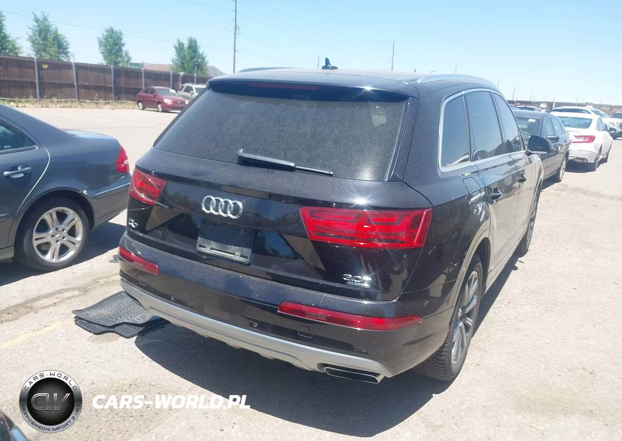 2017 Audi Q7 3.0T Premium VIN:WA1LAAF78HD022444 - 16