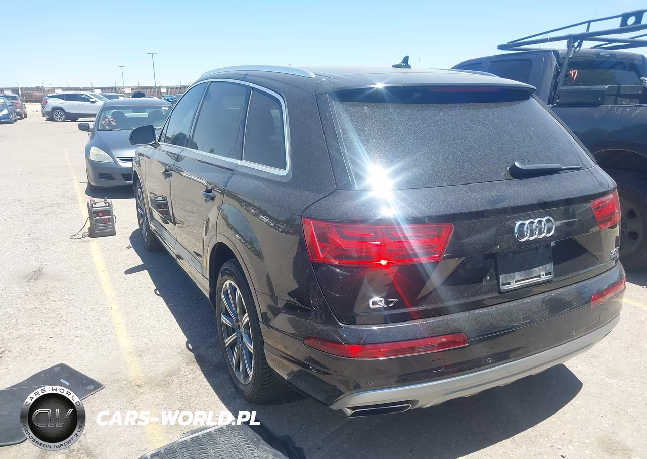 2017 Audi Q7 3.0T Premium VIN:WA1LAAF78HD022444 - 3