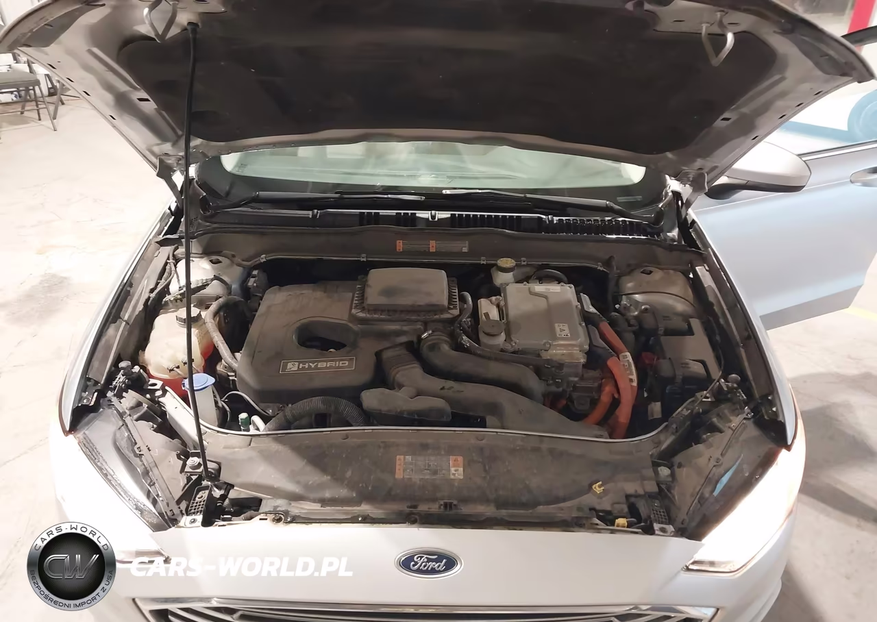 2018 Ford Fusion Hybrid S VIN:3FA6P0UU9JR100608 - 10