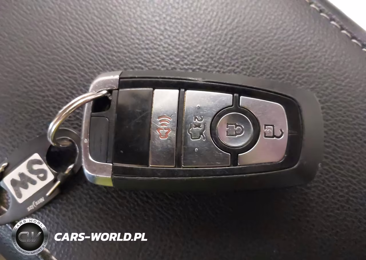 2018 Ford Fusion Hybrid S VIN:3FA6P0UU9JR100608 - 11