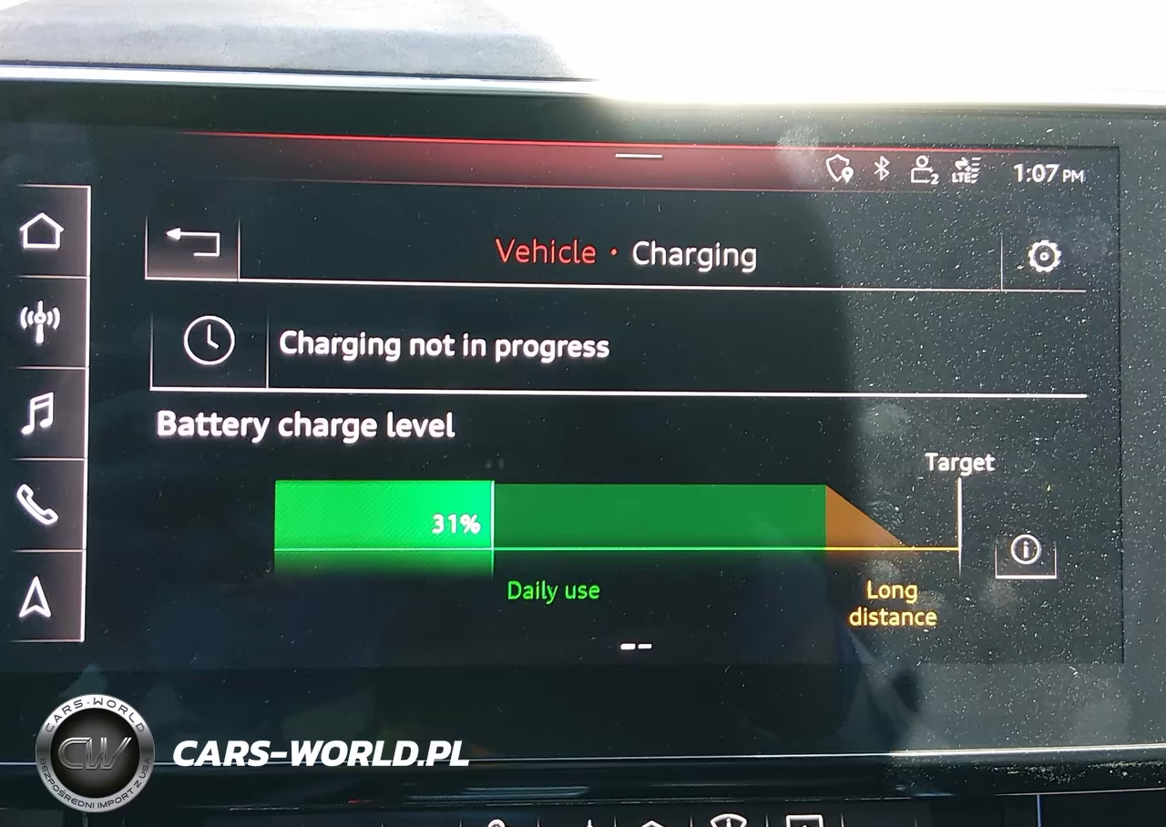 2019 Audi E-Tron Premium Plus VIN:WA1VAAGE7KB021651 - 17