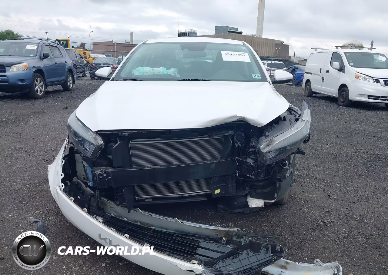 2022 Kia Forte Lxs VIN:3KPF24AD0NE431983 - 11