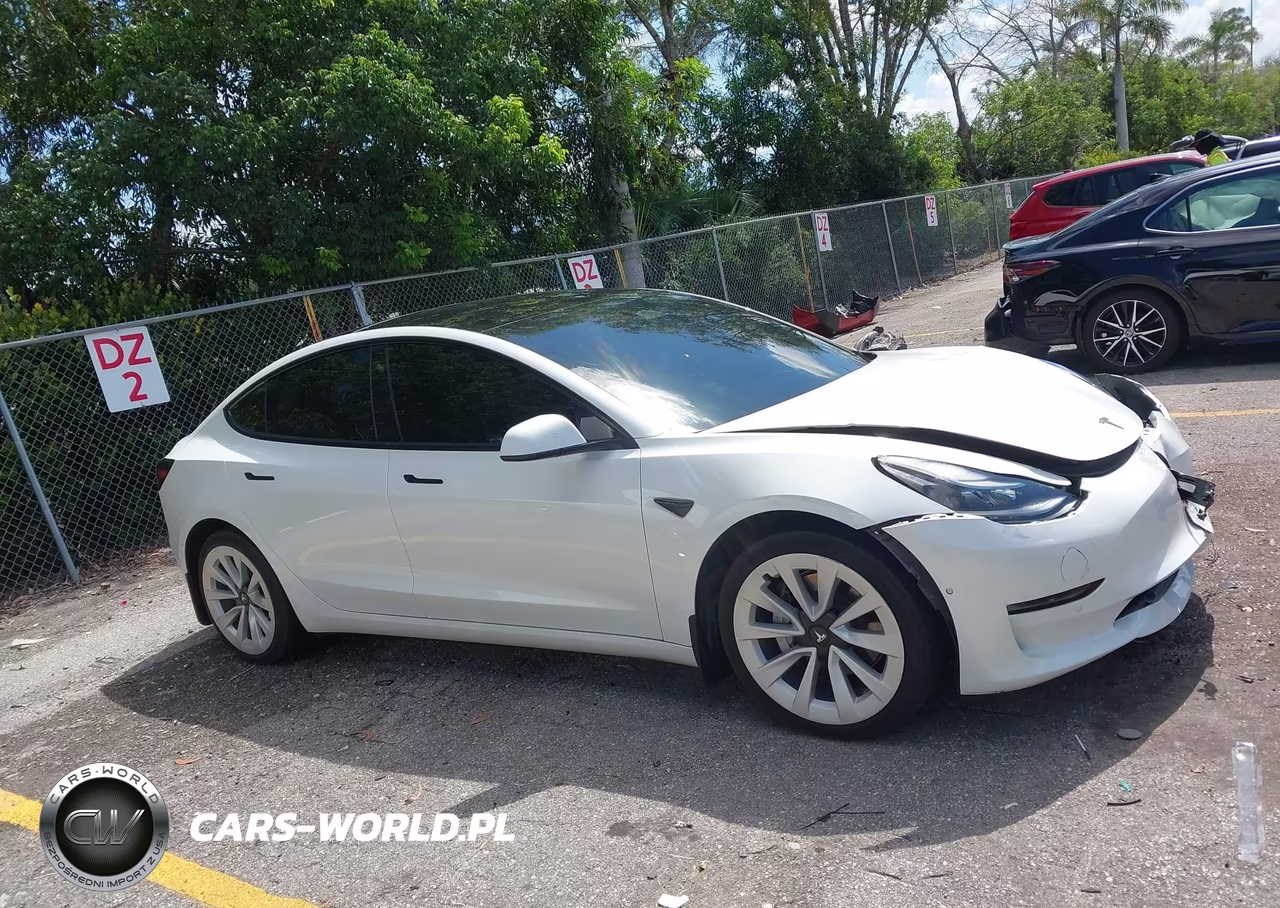 2022 Tesla Model 3 Long Range Dual Motor All-Wheel Drive – zdjęcie 1 z 14