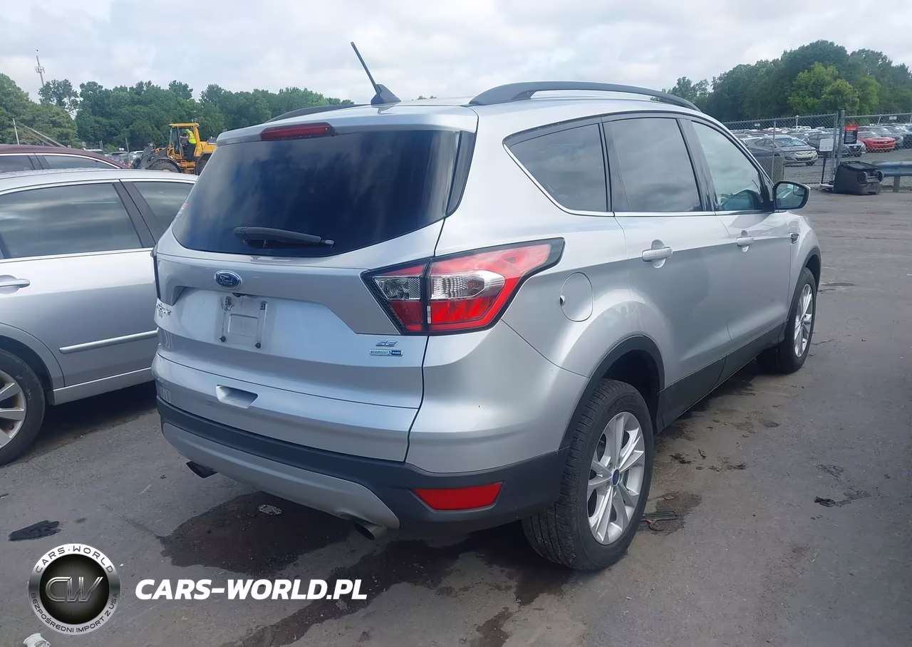 2018 Ford Escape Se VIN:1FMCU9GD3JUB27040 - 4