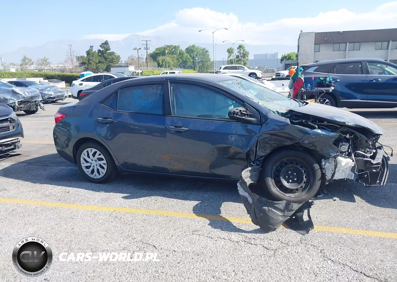 2019 Toyota Corolla Le VIN:2T1BURHE9KC160999 - 13