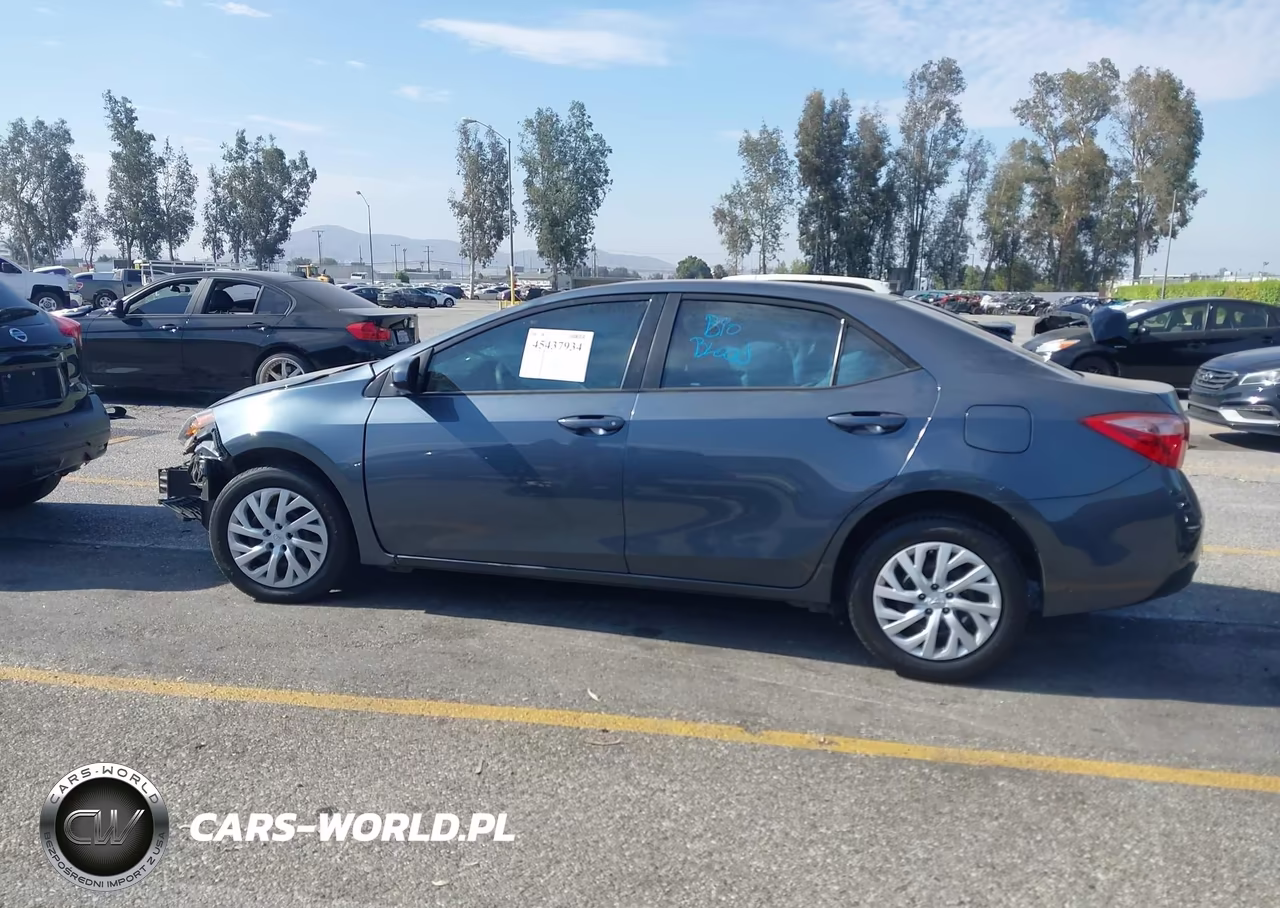 2019 Toyota Corolla Le VIN:2T1BURHE9KC160999 - 14