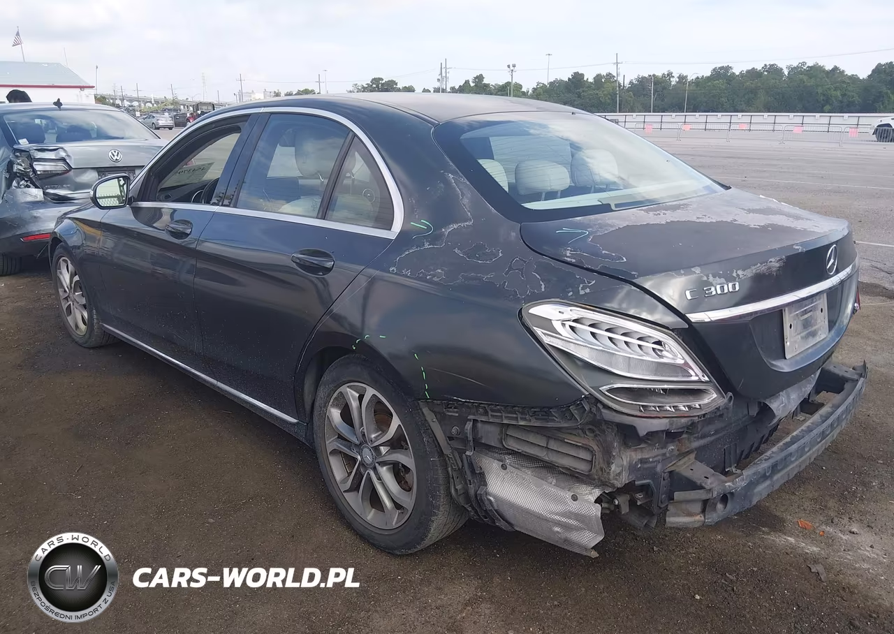 2015 Mercedes-Benz C 300 VIN:55SWF4JB3FU083528 - 3