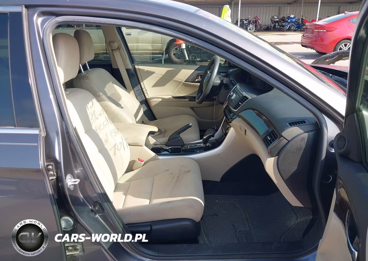 2017 Honda Accord Hybrid VIN:JHMCR6F35HC002536 - 5
