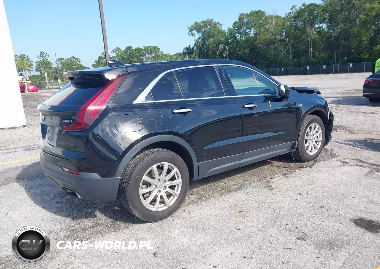 2019 Cadillac Xt4 Luxury VIN:1GYAZAR44KF147065 - 4