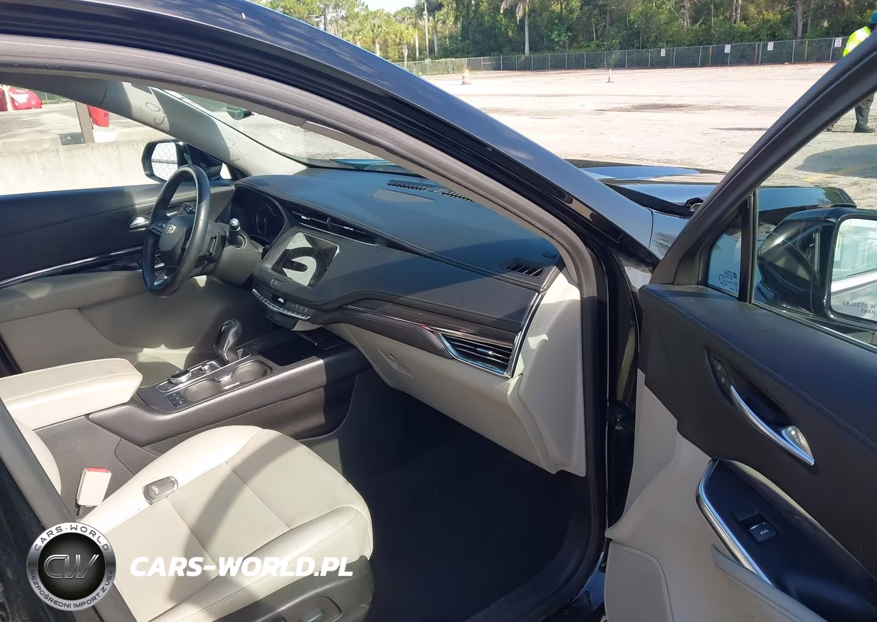 2019 Cadillac Xt4 Luxury VIN:1GYAZAR44KF147065 - 5