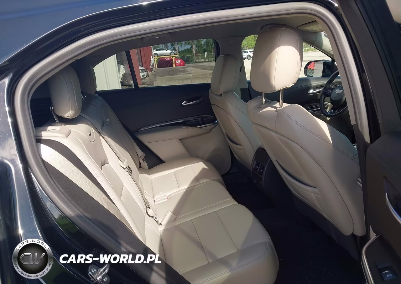 2019 Cadillac Xt4 Luxury VIN:1GYAZAR44KF147065 - 8