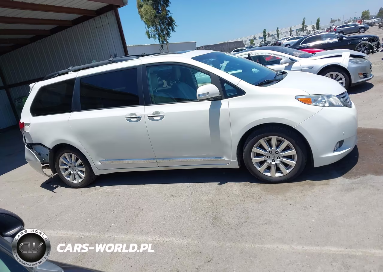 2013 Toyota Sienna Limited V6 7 Passenger VIN:5TDYK3DC6DS372979 - 13