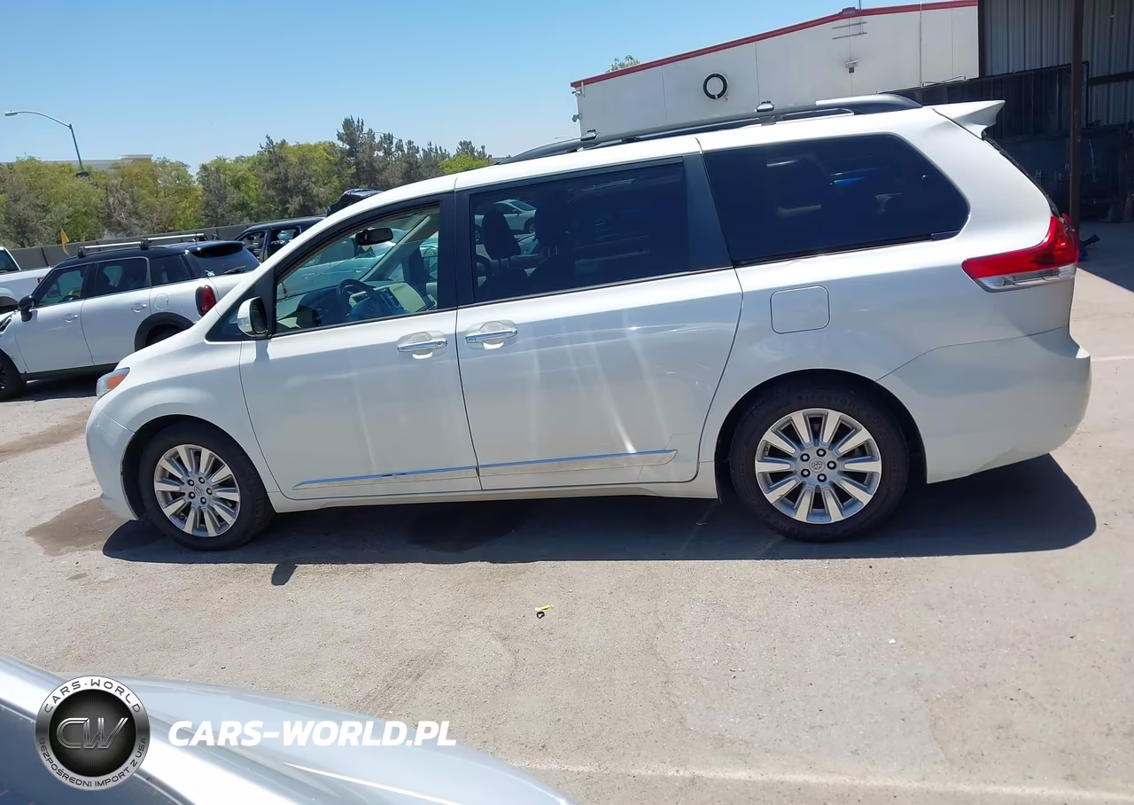 2013 Toyota Sienna Limited V6 7 Passenger VIN:5TDYK3DC6DS372979 - 14