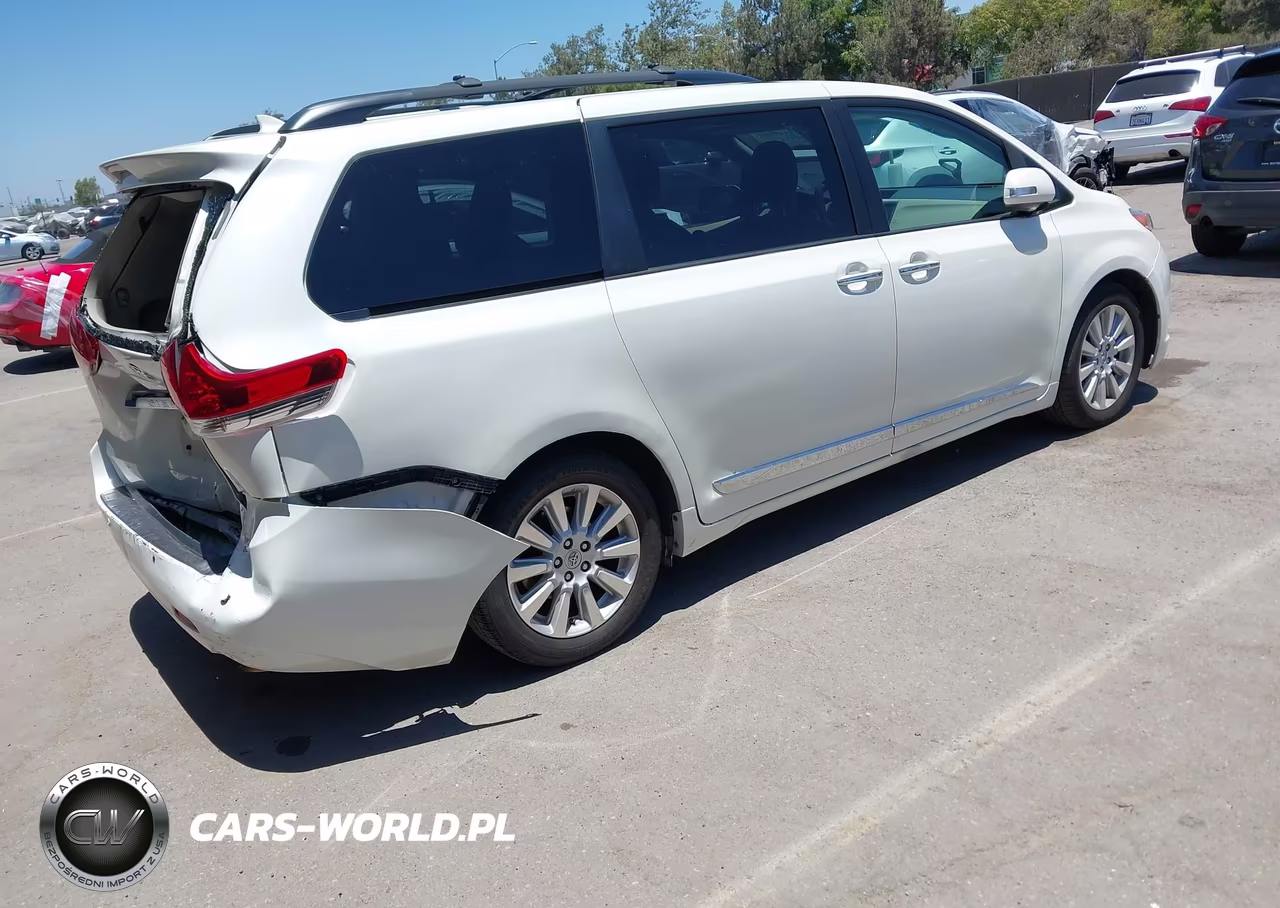 2013 Toyota Sienna Limited V6 7 Passenger VIN:5TDYK3DC6DS372979 - 4