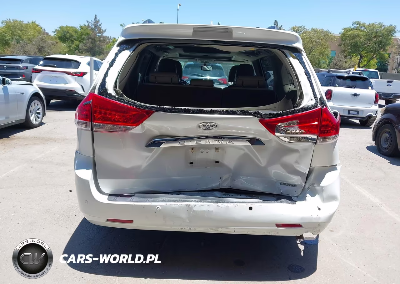 2013 Toyota Sienna Limited V6 7 Passenger VIN:5TDYK3DC6DS372979 - 6