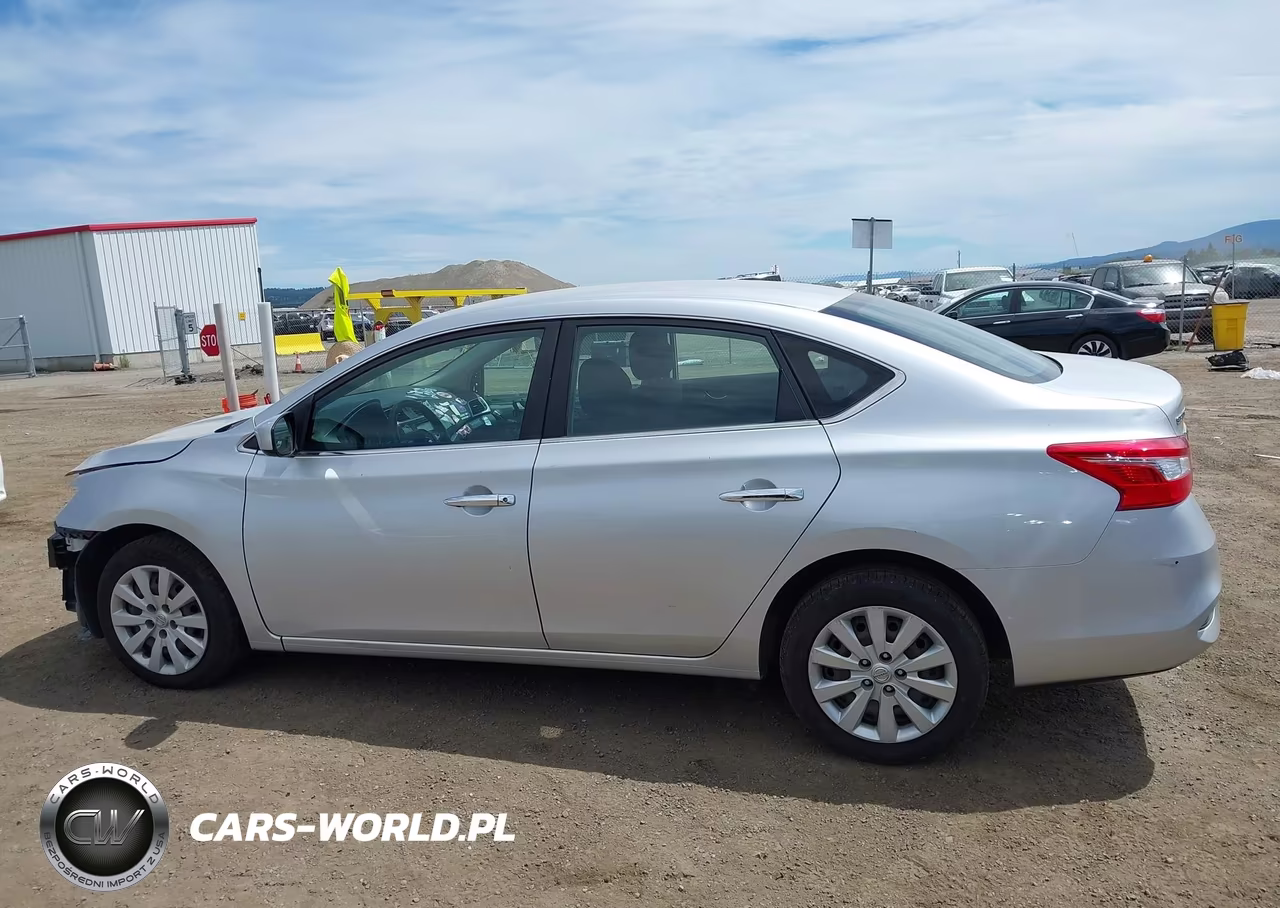 2018 Nissan Sentra S VIN:3N1AB7AP0JY291094 - 15