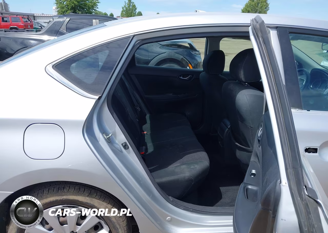 2018 Nissan Sentra S VIN:3N1AB7AP0JY291094 - 8