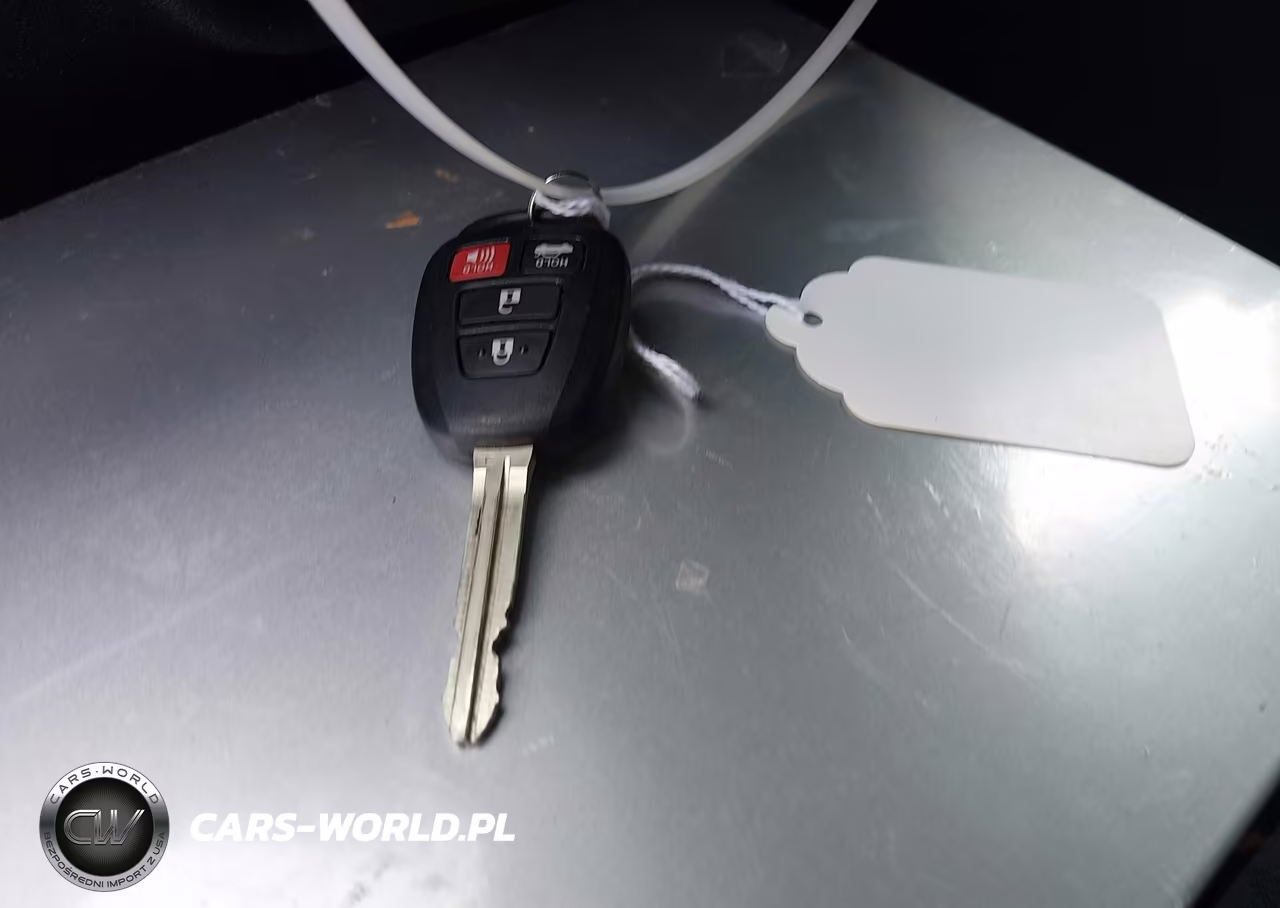 2017 Toyota Camry Le VIN:4T1BF1FK5HU326642 - 11