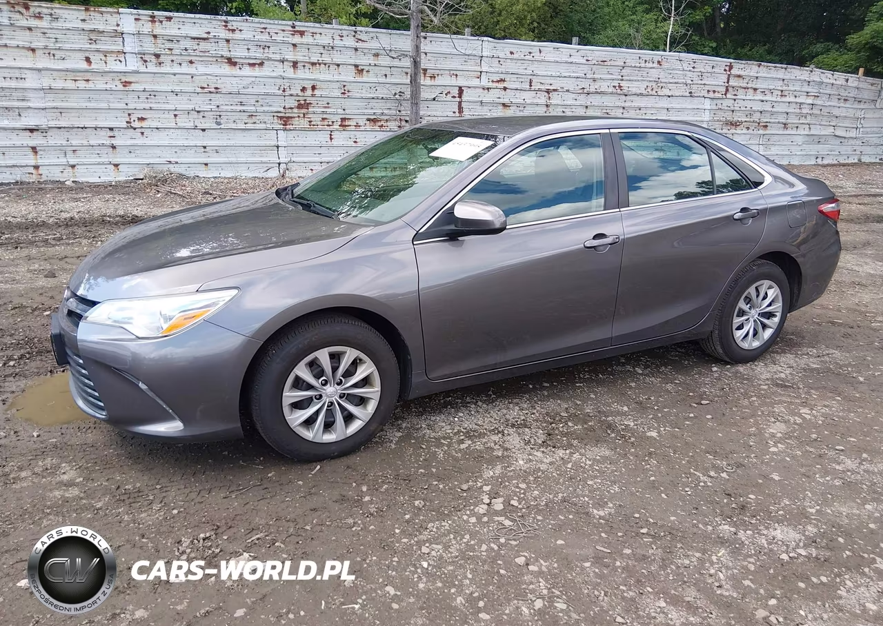 2017 Toyota Camry Le VIN:4T1BF1FK5HU326642 - 2