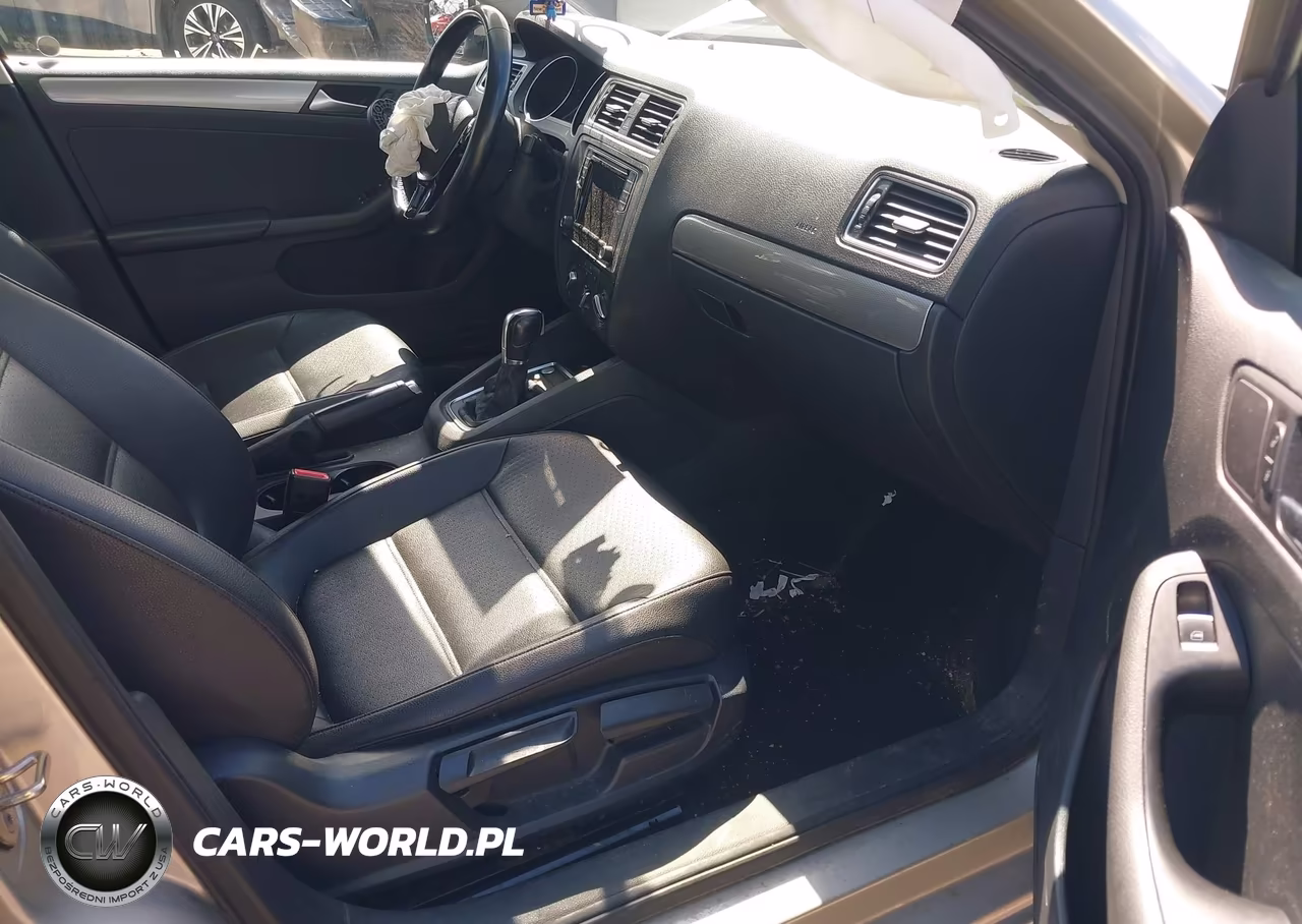 2016 Volkswagen Jetta 1.4T Se VIN:3VWD67AJ6GM259726 - 5