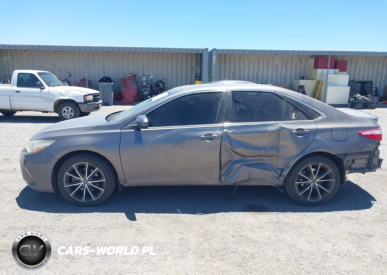 2016 Toyota Camry Xse VIN:4T1BF1FK2GU528885 - 15