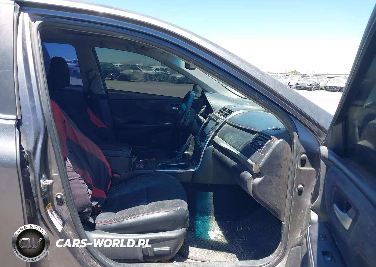 2016 Toyota Camry Xse VIN:4T1BF1FK2GU528885 - 5