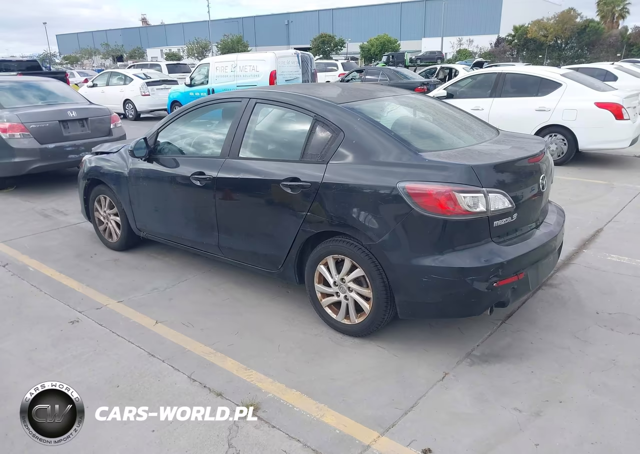 2012 Mazda Mazda3 I Touring VIN:JM1BL1V77C1552962 - 3