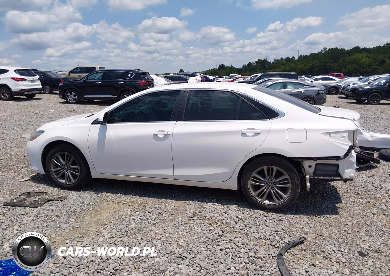 2017 Toyota Camry Se VIN:4T1BF1FK5HU733280 - 15